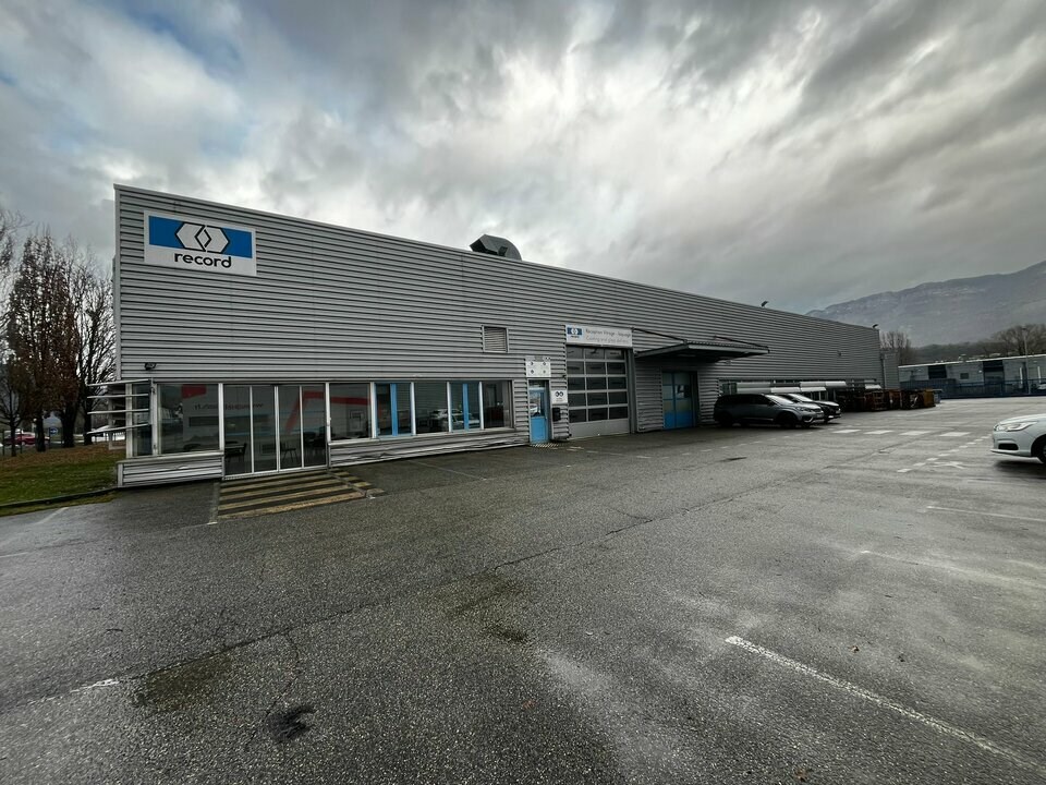 A louer - Local industriel 2275 m² à Voglans (73)