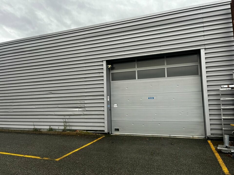 A louer - Local industriel 2275 m² à Voglans (73)