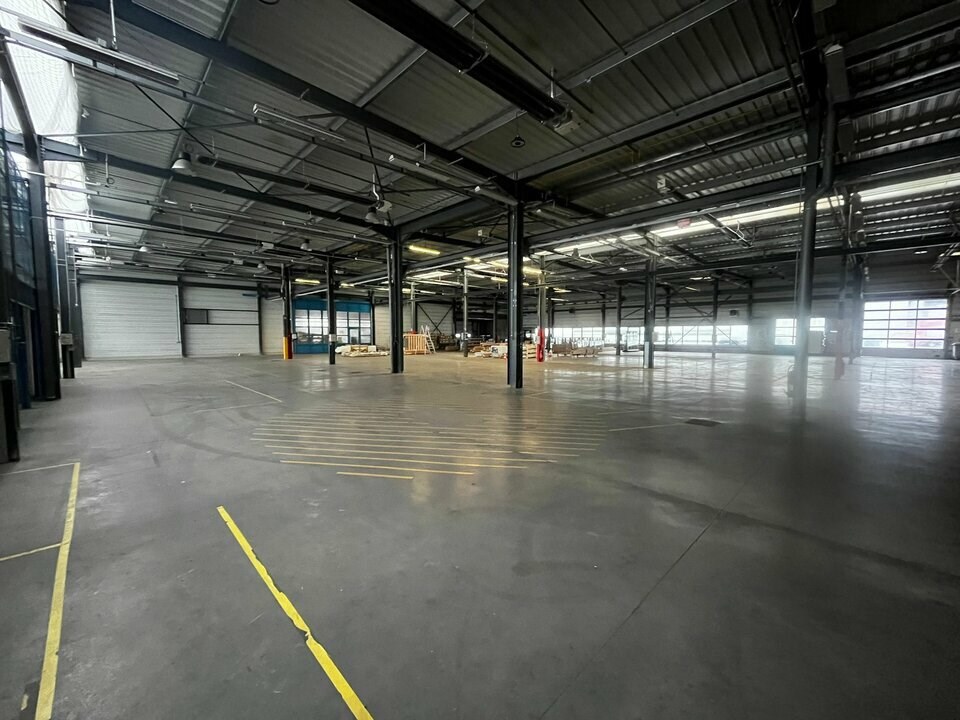 A louer - Local industriel 2275 m² à Voglans (73)