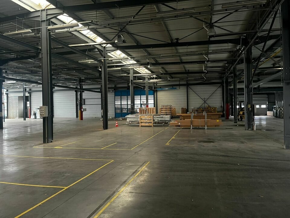 A louer - Local industriel 2275 m² à Voglans (73)