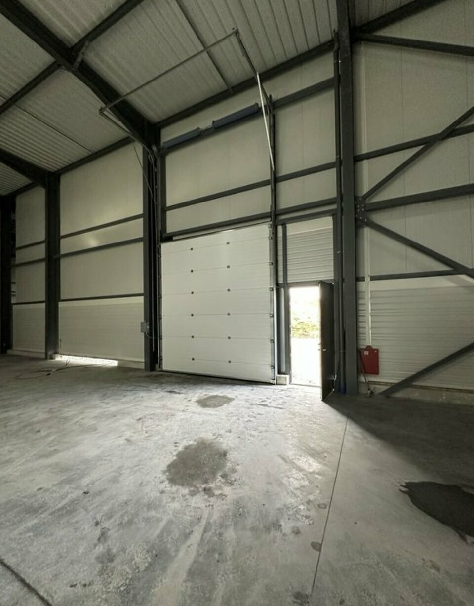 A vendre - Local d'activité neuf de 315 m² à Allonzier-la-Caille. Livraison mai 2026